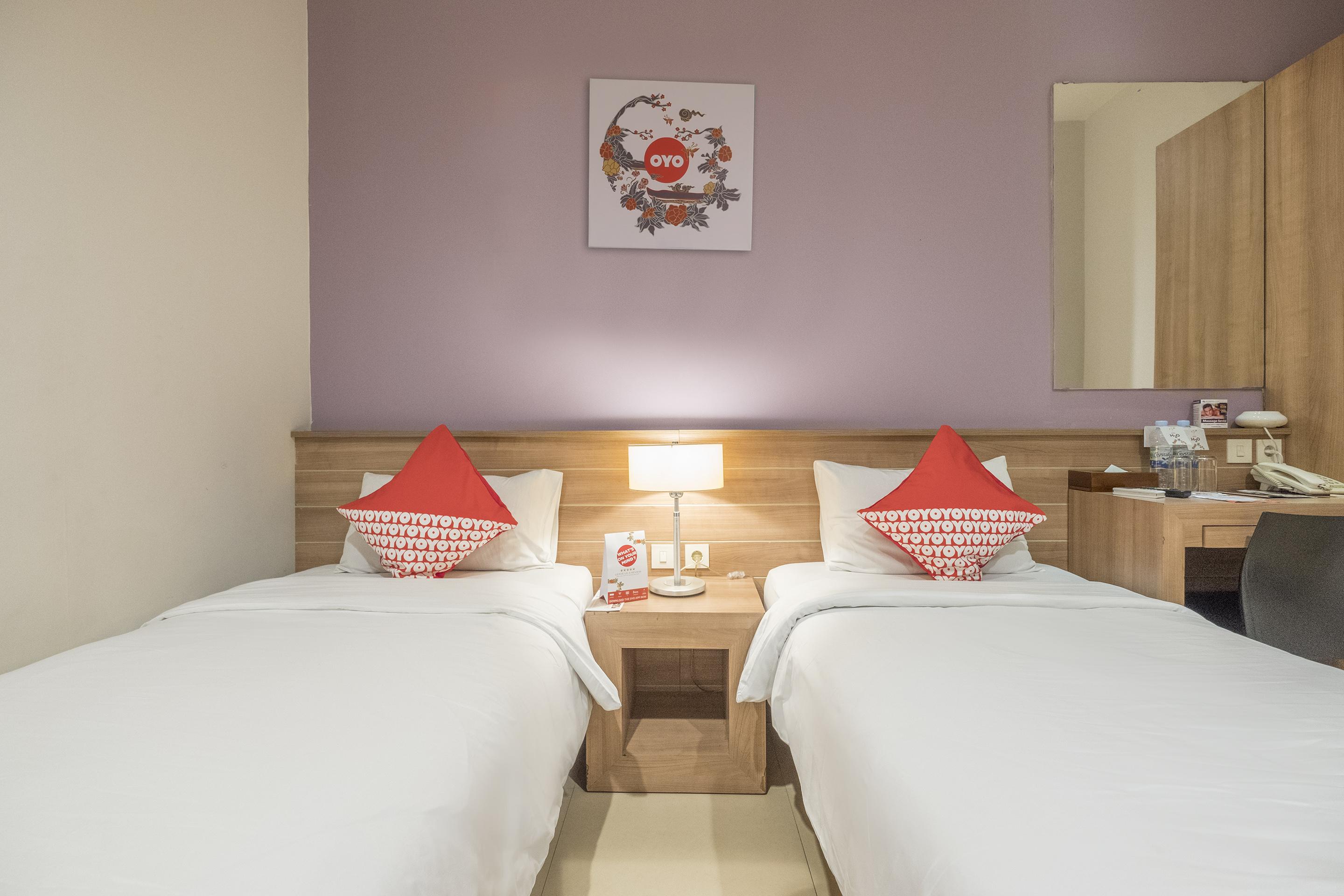 แอสวิน โฮเทล แอนด์ สปา มาคัสซาร์ Hotel มากาซาร์ ภายนอก รูปภาพ