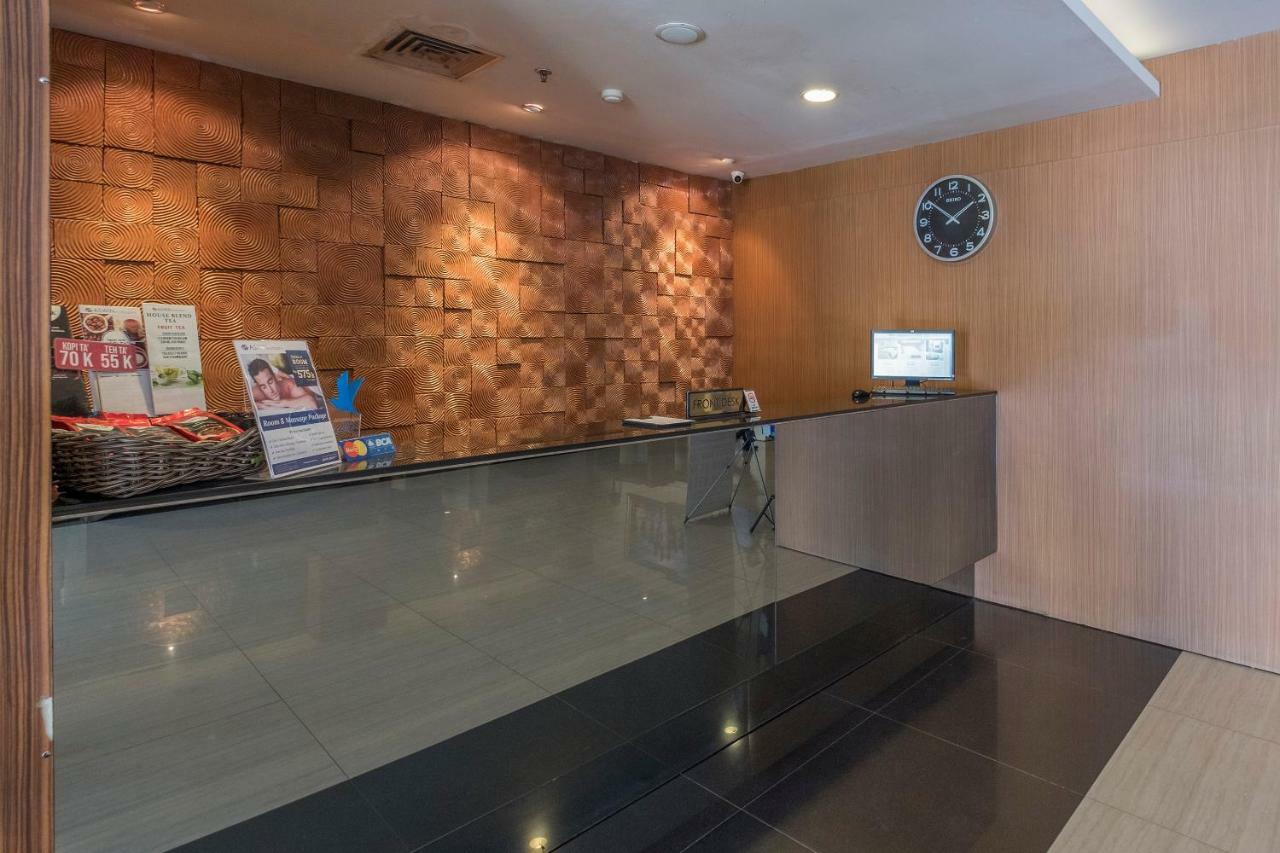 แอสวิน โฮเทล แอนด์ สปา มาคัสซาร์ Hotel มากาซาร์ ภายนอก รูปภาพ